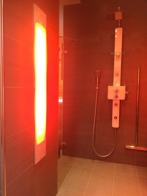 Lux Double Room with Sun Shower